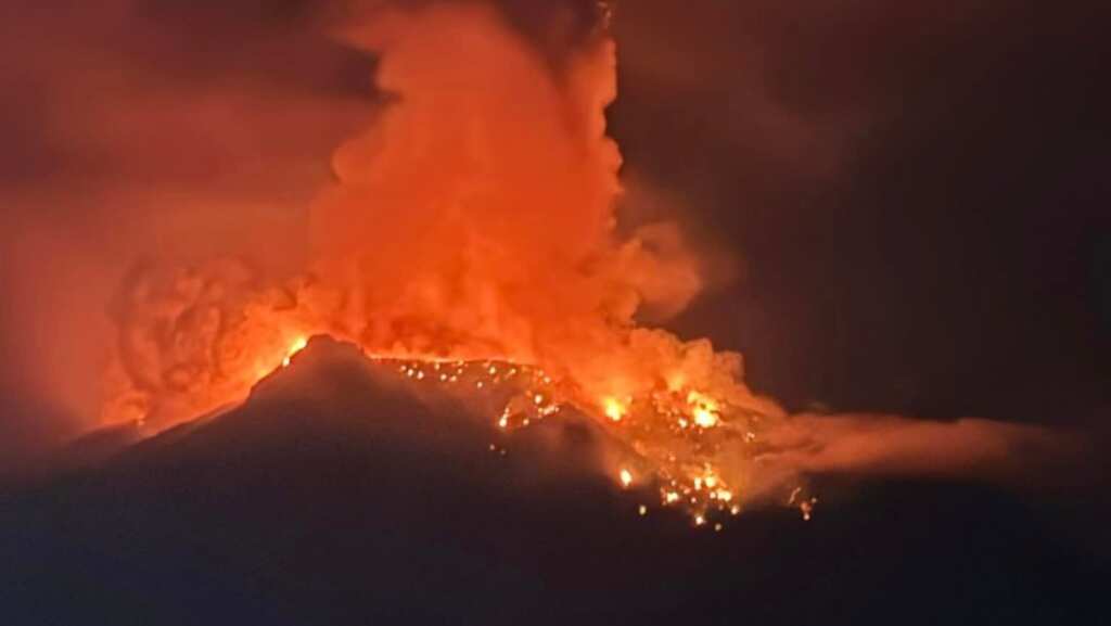 WATCH | Indonesia’s Ruang volcano erupts, forces evacuation of 800 to nearby islands