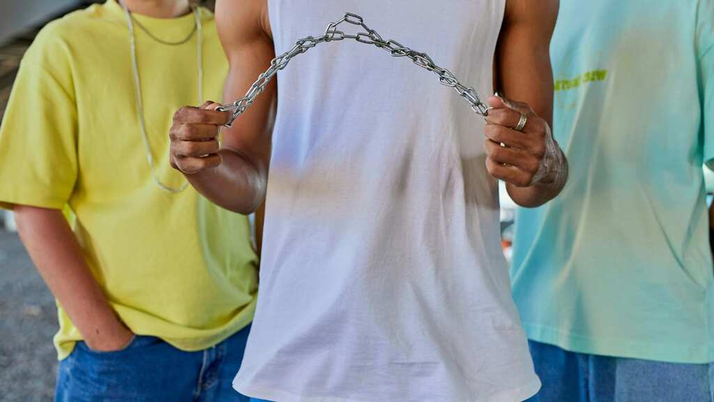 Night-time streets off-limits for youth in France's Guadeloupe. Here's why