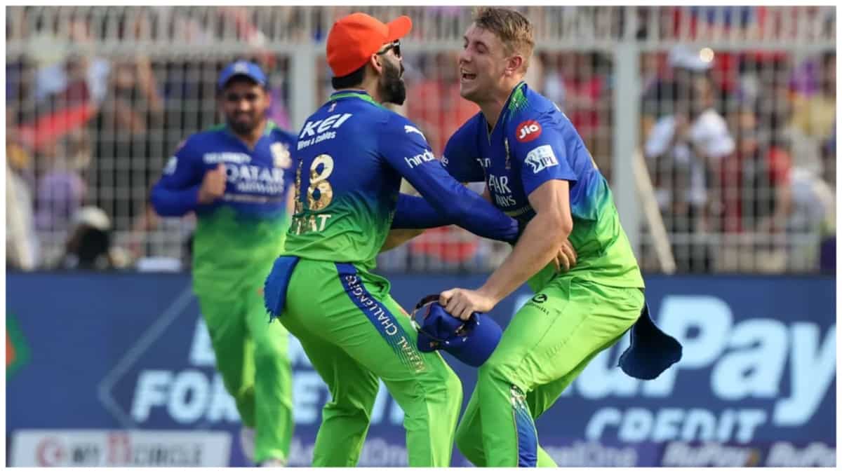 IPL 2024: Cameron Green takes a SPLENDID one-handed stunner in KKR vs RCB thriller - Watch IPL 2024: Cameron Green takes a SPLENDID one-handed stunner in KKR vs RCB thriller - Watch