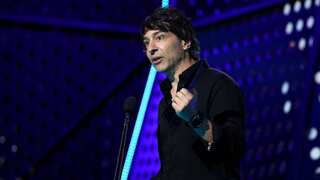 Breastfeeding mother asked to leave Arj Barker’s comedy show in Melbourne