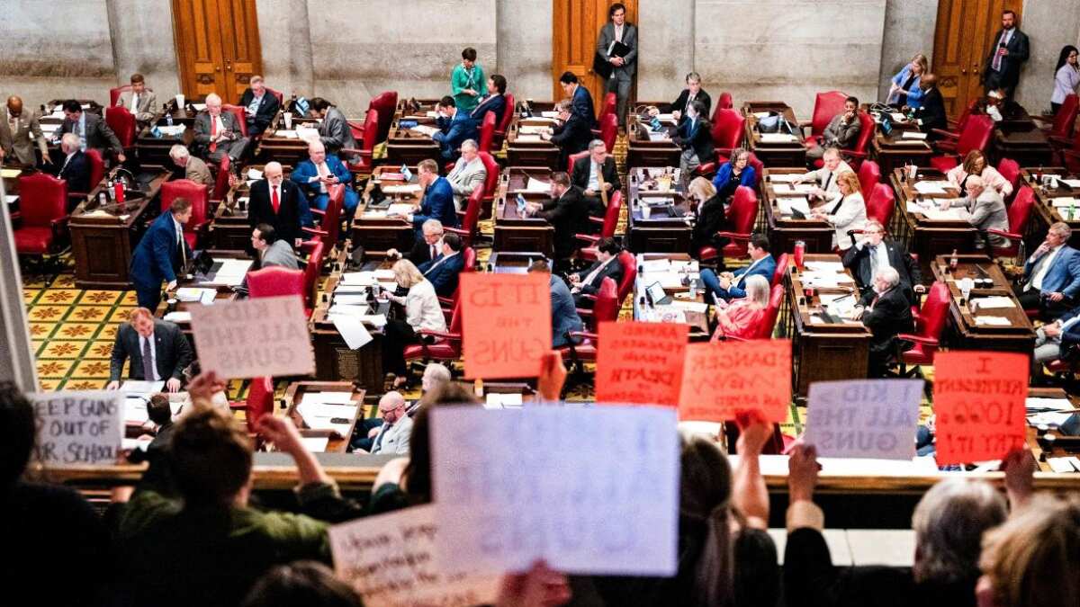 Amid chants of 'blood on your hands', Tennessee passes bill allowing teachers to carry guns inside schools Amid chants of 'blood on your hands', Tennessee passes bill allowing teachers to carry guns inside schools