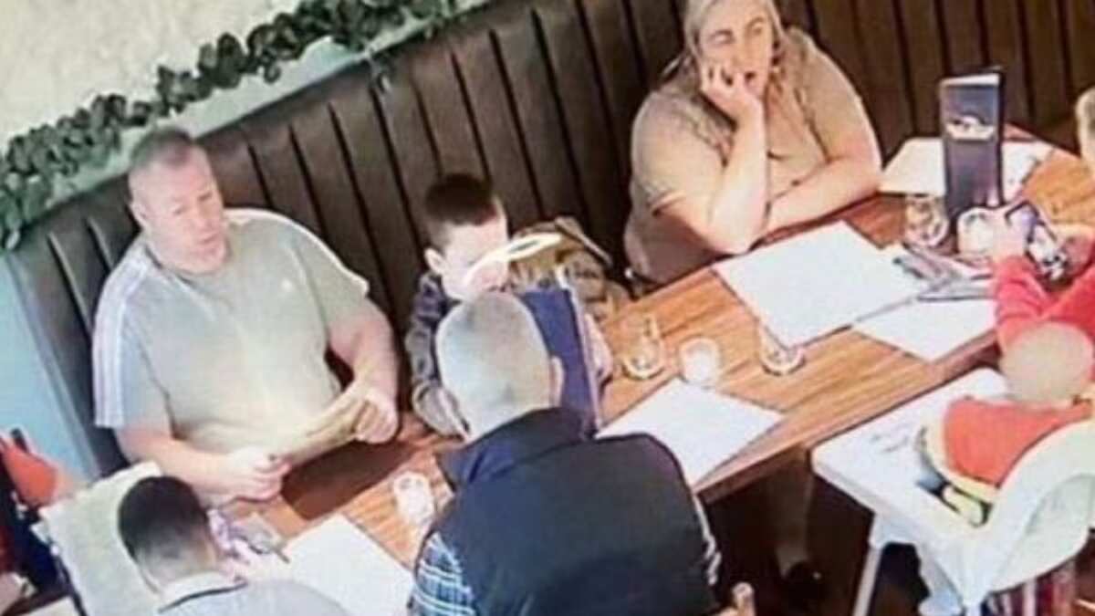 UK couple orders $1,200 in meals, leaves child to cover the bill; arrested UK couple orders $1,200 in meals, leaves child to cover the bill; arrested