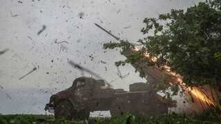 Russia sends troops to eastern Ukraine in a bid to reinforce offensive