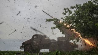 Russia sends troops to eastern Ukraine in a bid to reinforce offensive