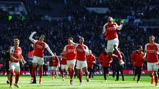 Premier League: Arsenal beat Spurs in thriller to keep title hopes alive