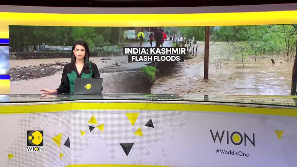 Heavy rains trigger landslides in Kashmir
