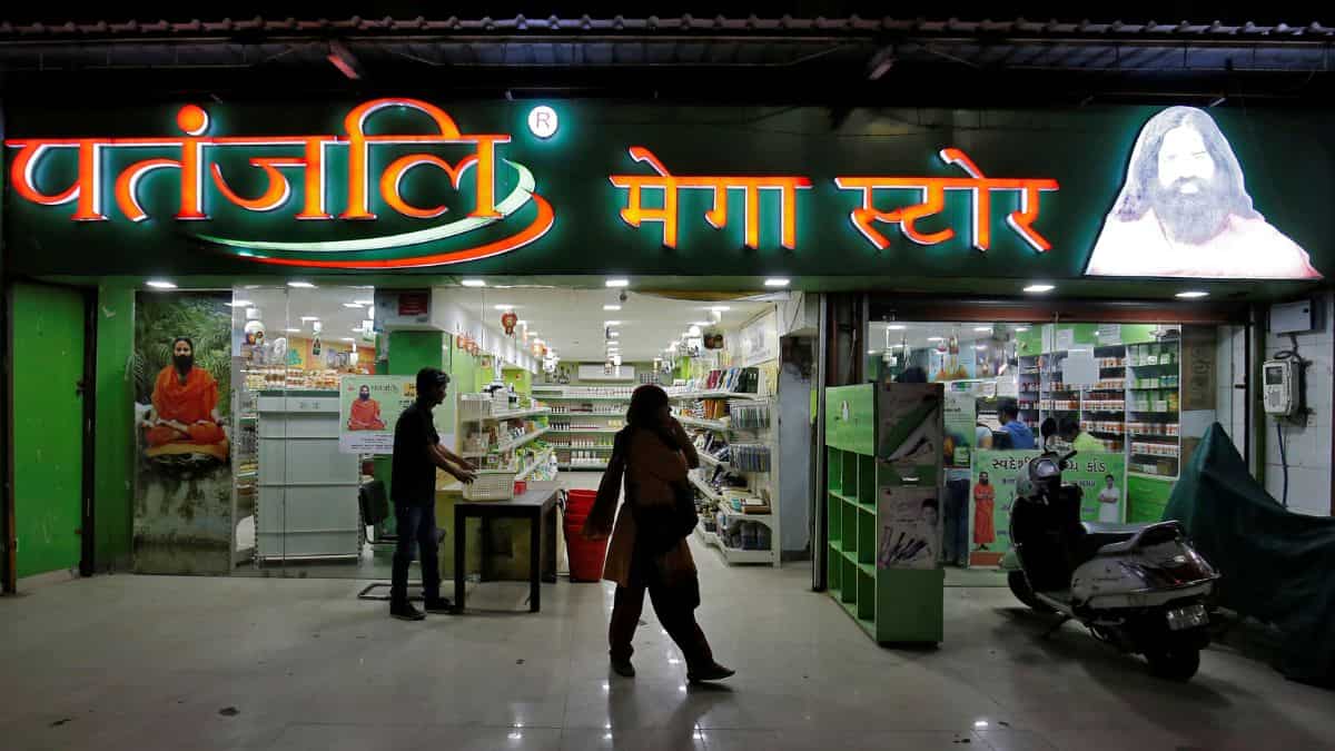 License of 14 Patanjali products cancelled, criminal complaint filed against Ramdev, Uttarakhand govt tells SC License of 14 Patanjali products cancelled, criminal complaint filed against Ramdev, Uttarakhand govt tells SC