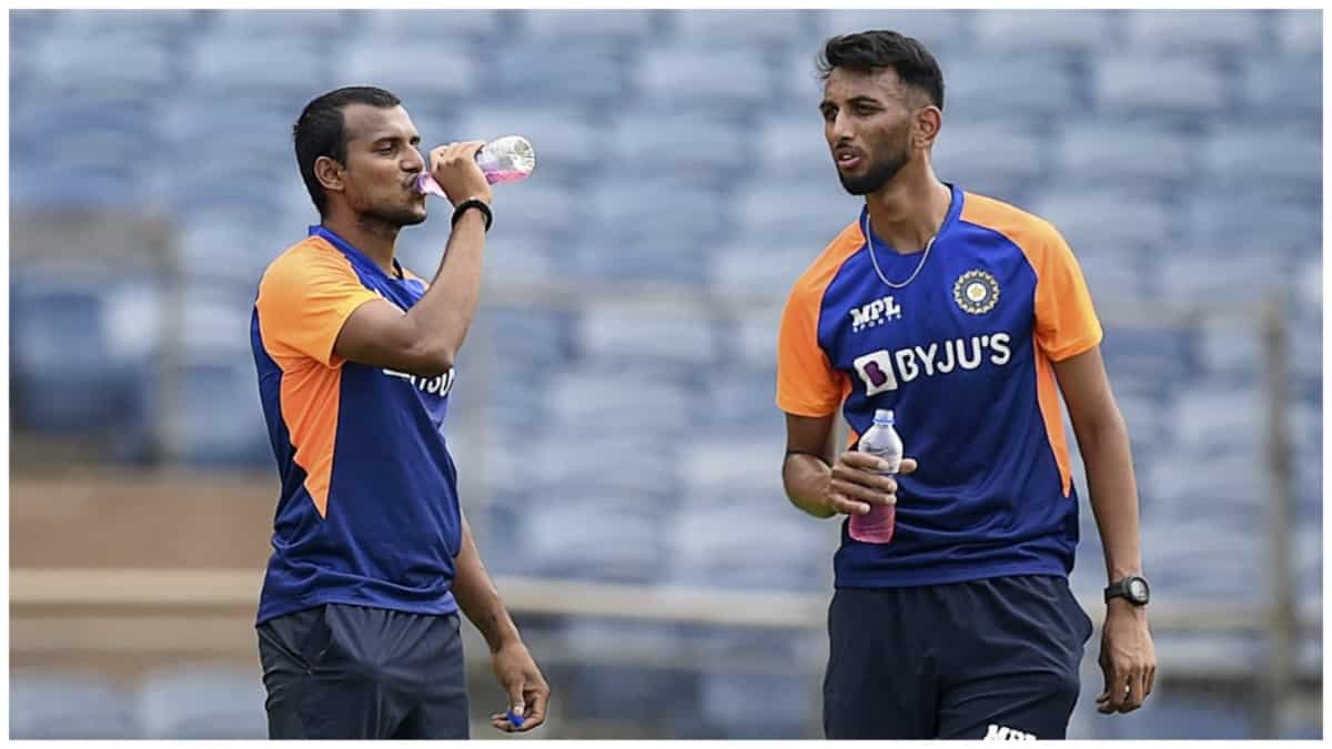 T20 World Cup: Sunil Gavaskar names THIS India pacer who should have been in Men in Blue's squad T20 World Cup: Sunil Gavaskar names THIS India pacer who should have been in Men in Blue's squad