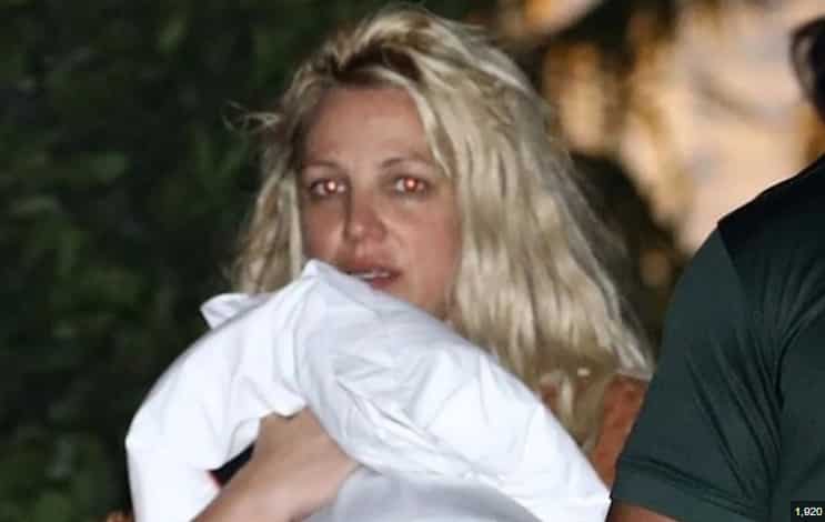 Britney Spears hotel drama: Singer blames mother for 'setting her up'