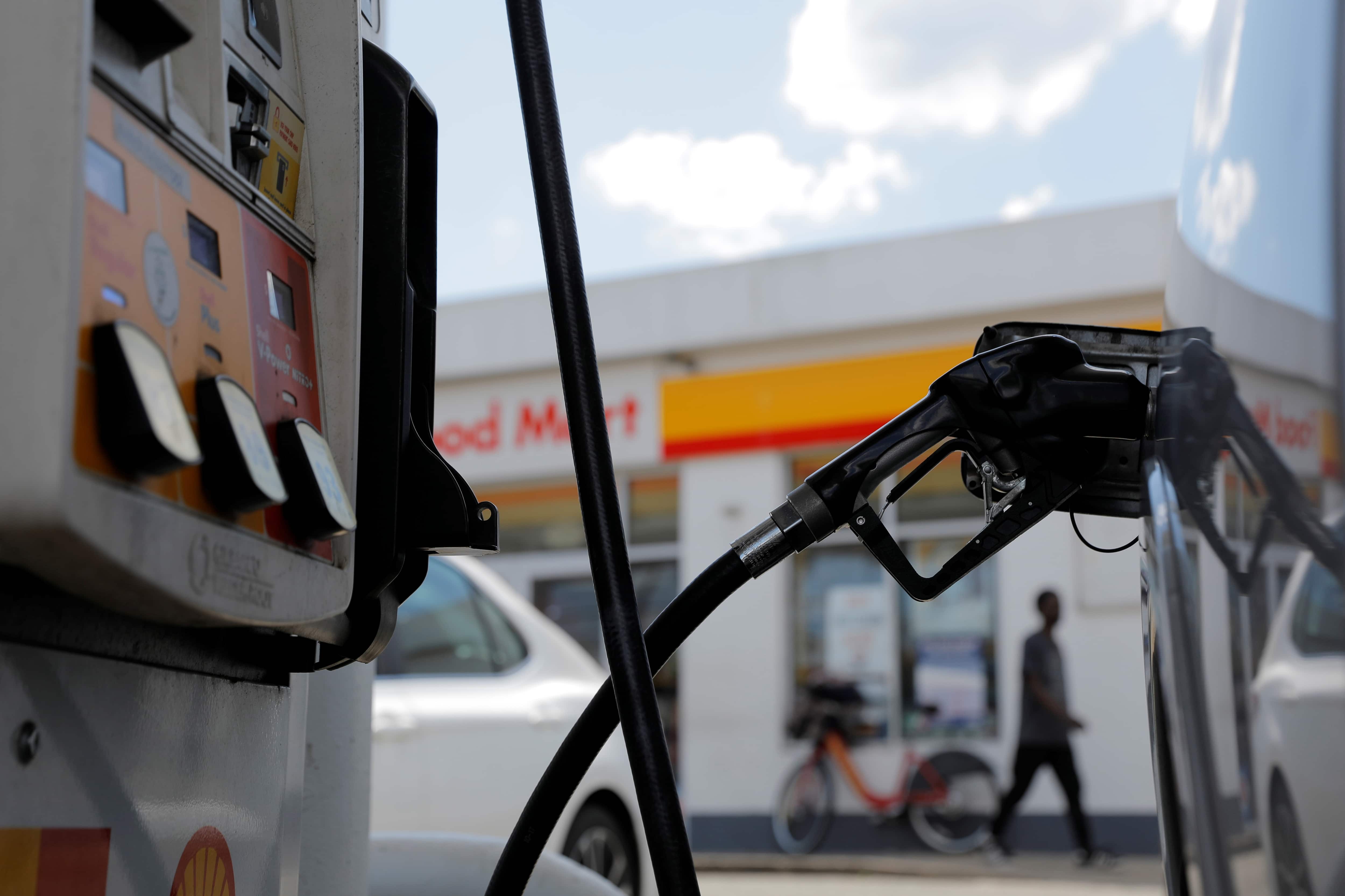 Global gasoline demand faces deceleration with the growth of electric vehicles
