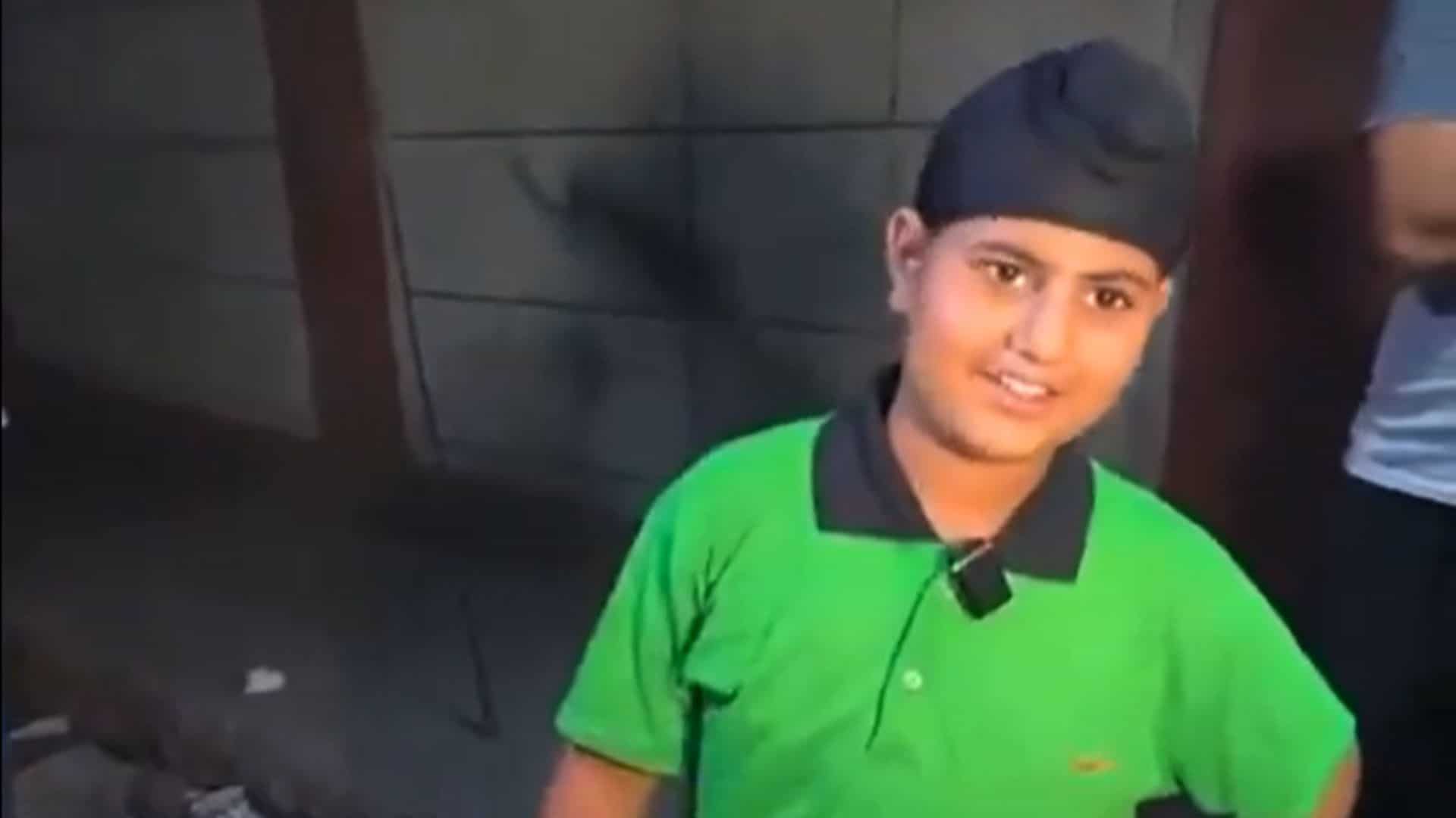 10-year-old's video of selling rolls after father's death goes viral, Anand Mahindra offers help