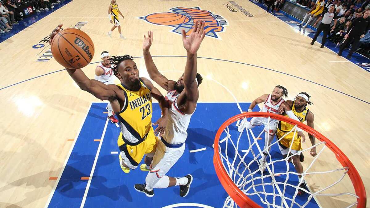 Playoffs: Officials admit wrong decision on critical call during Knicks vs Pacers Game 1