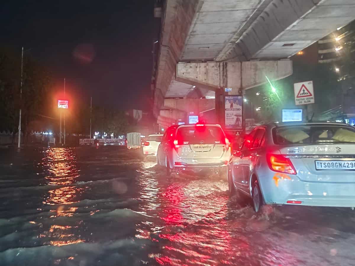 Heavy rain causes traffic snarls, power outages and deaths in Hyderabad