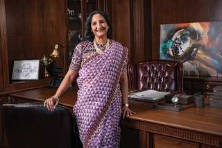 Bloodbath in one stock erodes net worth of Rekha Jhunjhunwala by $275 million