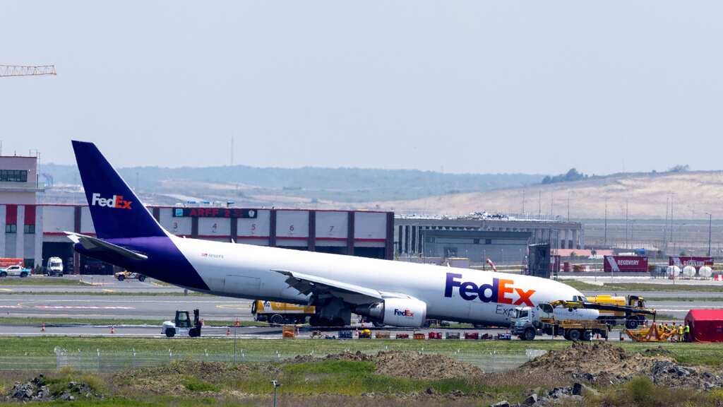 WATCH: Boeing 767 cargo plane nosedives onto runway in Istanbul after front landing gear fails