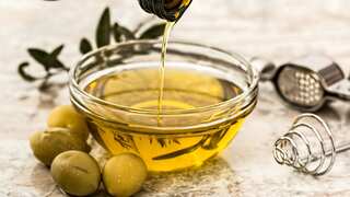 Consumption of olive oil could lower risk of dying from dementia: Study