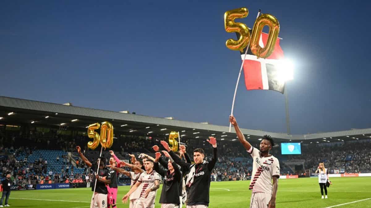 Bundesliga: Bayer Leverkusen maintain season-long unbeaten run with thumping win over Bochum