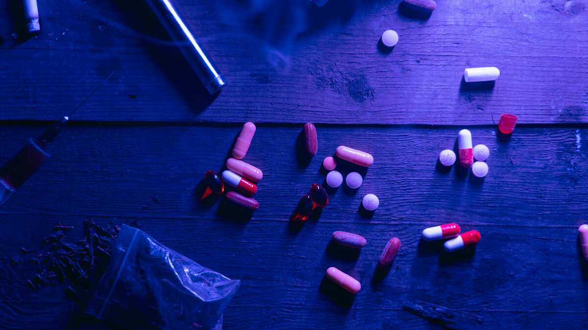 Russian national arrested in India's Gurugram for selling drugs Russian national arrested in India's Gurugram for selling drugs