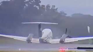 Watch: Australian plane skids through runway without landing gear
