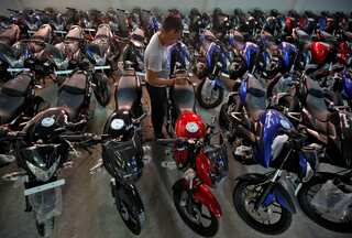 Indian auto sales soar in April 2024: 2-wheelers lead with 30.8 per cent growth