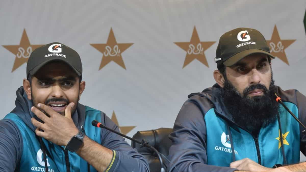 Mishab-ul-Haq urges Babar Azam to up his game and play in top gear at T20 World Cup