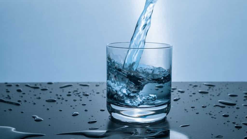 Contaminated tap water gives 'explosive diarrhea' to residents of this UK town