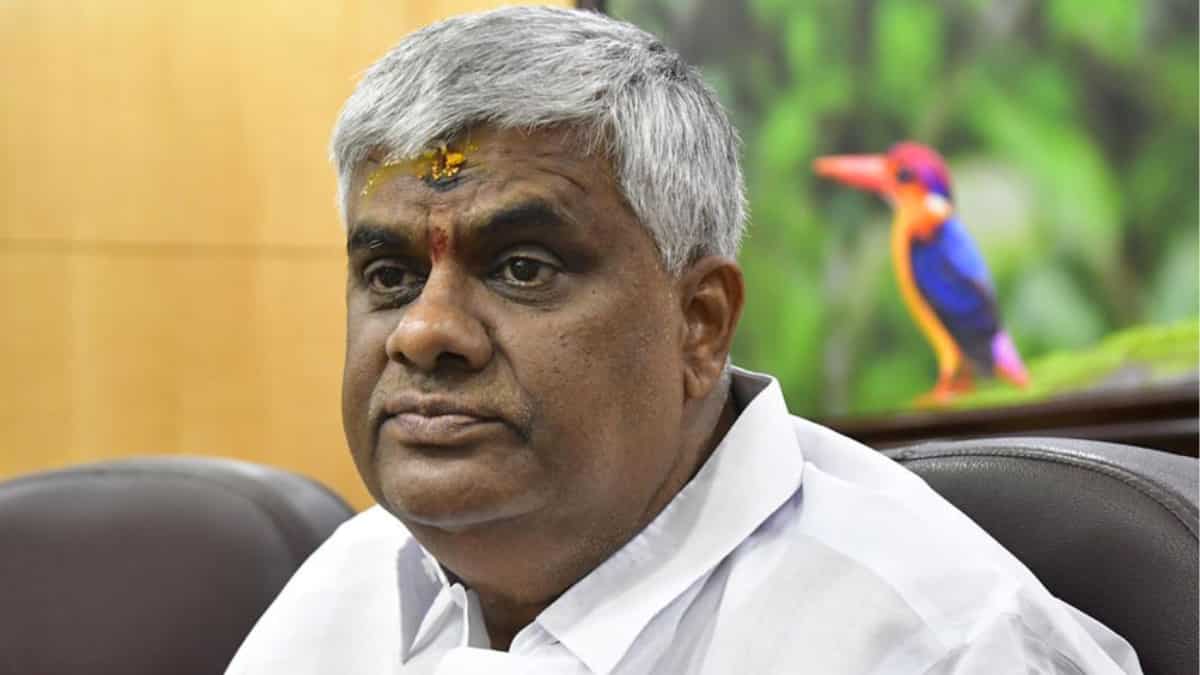 India: JD(S) MLA HD Revanna granted another interim bail in sexual harassment case until Friday