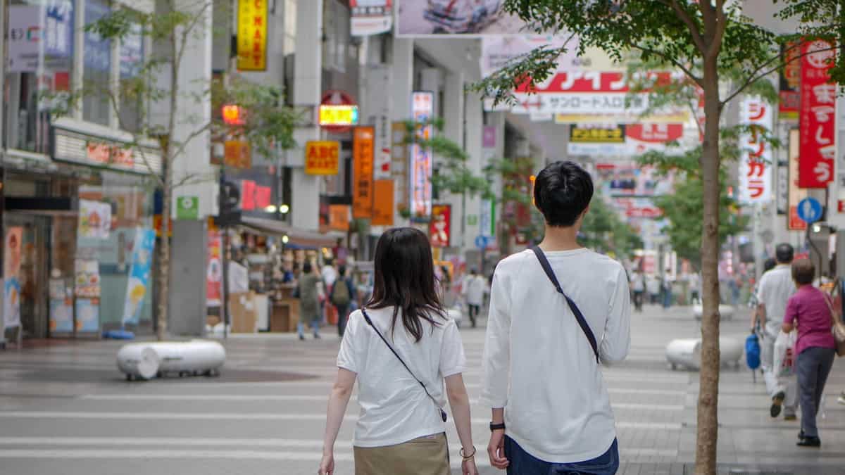 Japan changes decades-old law to allow joint custody to divorced couples Japan changes decades-old law to allow joint custody to divorced couples