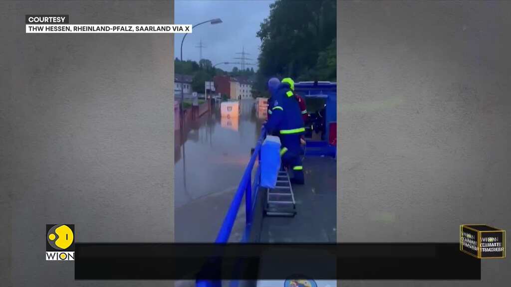 Storm batters Houston, Texas | At least 4 deaths in Housto