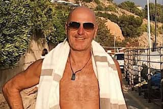 UK businessman makes a fortune out of migrant crisis, net worth skyrockets to $950mn