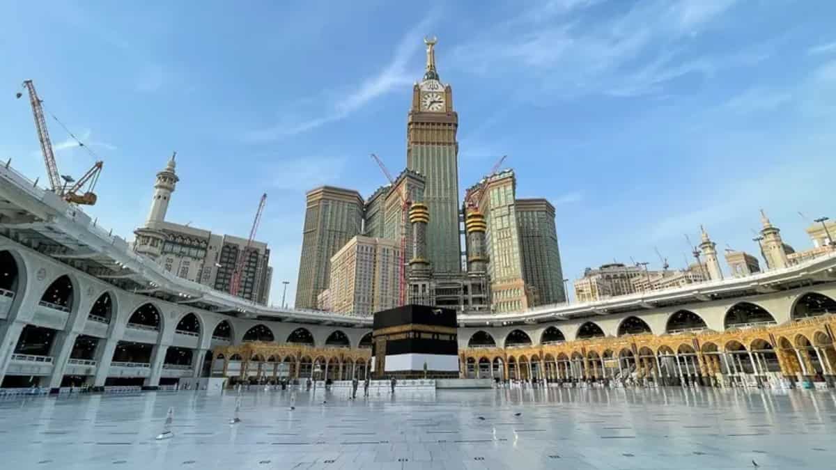 First batch of Chinese Muslim pilgrims arrives in Medina for upcoming Hajj: Report