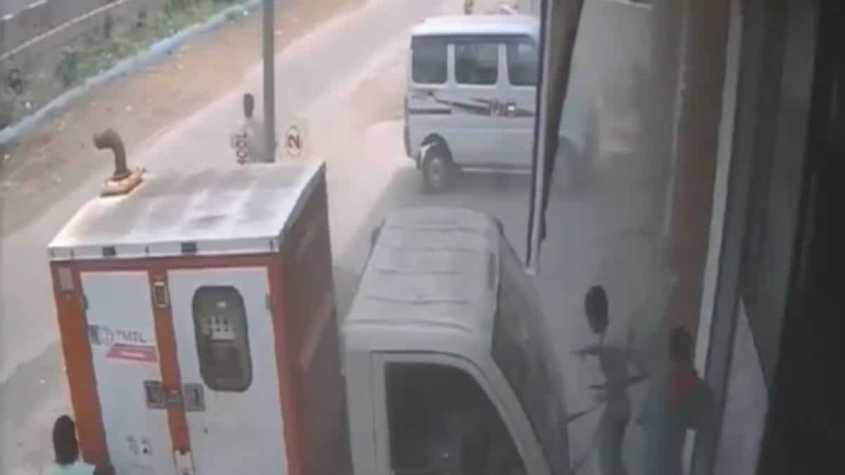 India: CCTV footage shows moment when Dombivali boiler blast occurred India: CCTV footage shows moment when Dombivali boiler blast occurred
