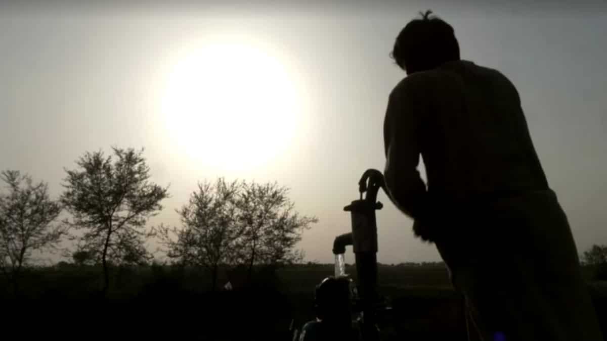 Heatwave in Pakistan: Jacobabad sizzles at 50°C, faces frequent power cuts