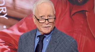 Richard Dreyfuss slammed for sexist, homophobic comments; theatre apologises