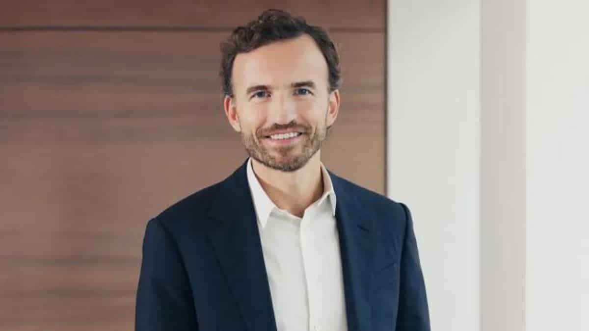 Fendi gets a new CEO: Meet Pierre-Emmanuel Angeloglou Fendi gets a new CEO: Meet Pierre-Emmanuel Angeloglou