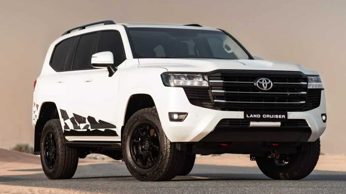 Land Cruiser 10th Victory Edition marks Toyota's Dakar success