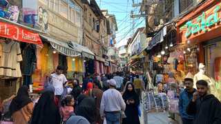 India: Kashmir Valley witnesses unprecedented heatwave, leaves tourists disappointed