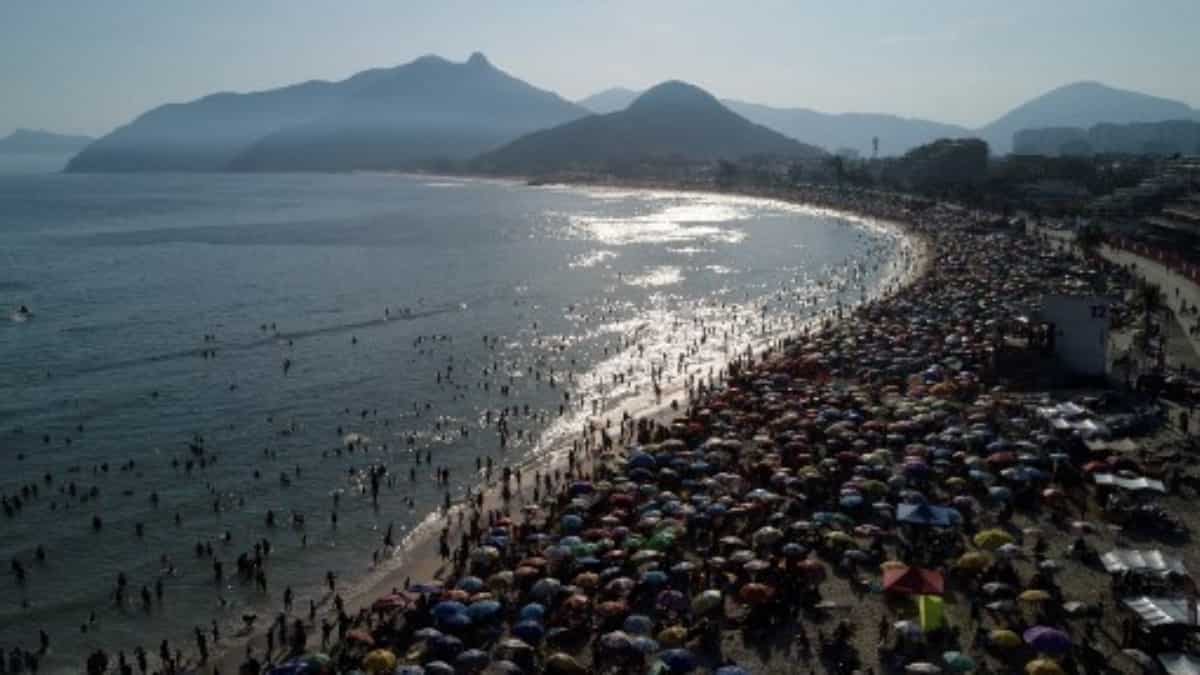 Will Brazil beaches be privatised? New proposal led by ex-prez Bolsonaro's son sparks row