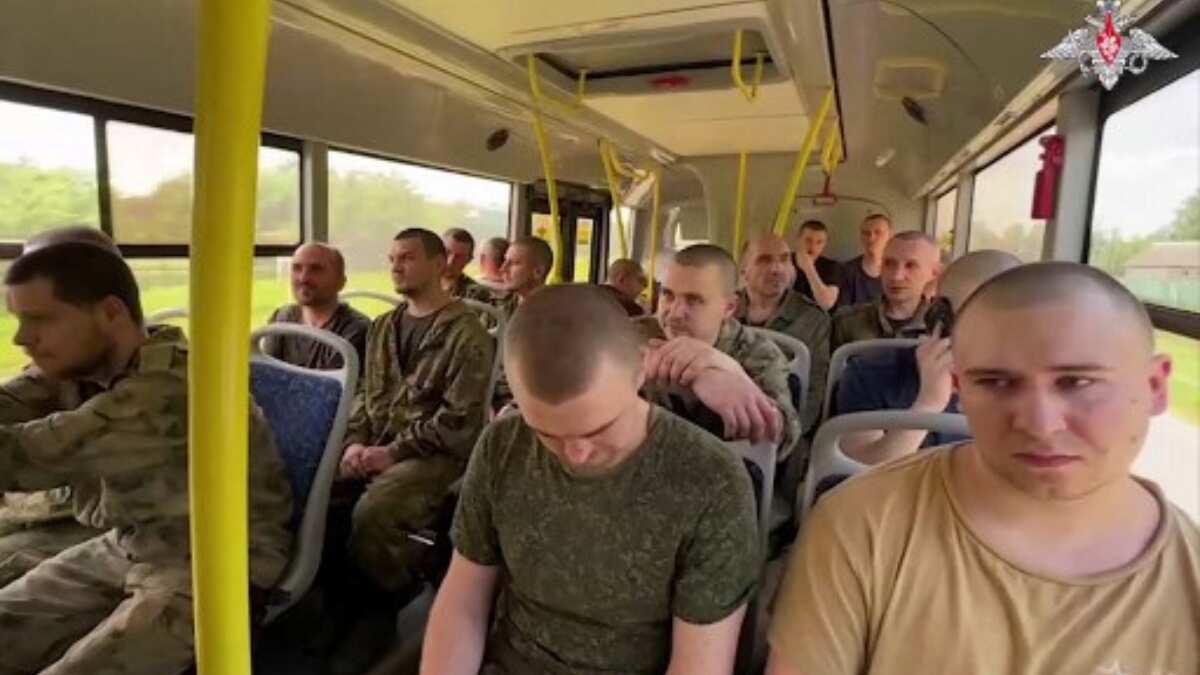 Russia, Ukraine exchange 150 prisoners after UAE-brokered deal