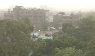 Delhi gets soothing relief from intense heat as dust storm and winds bring mercury down