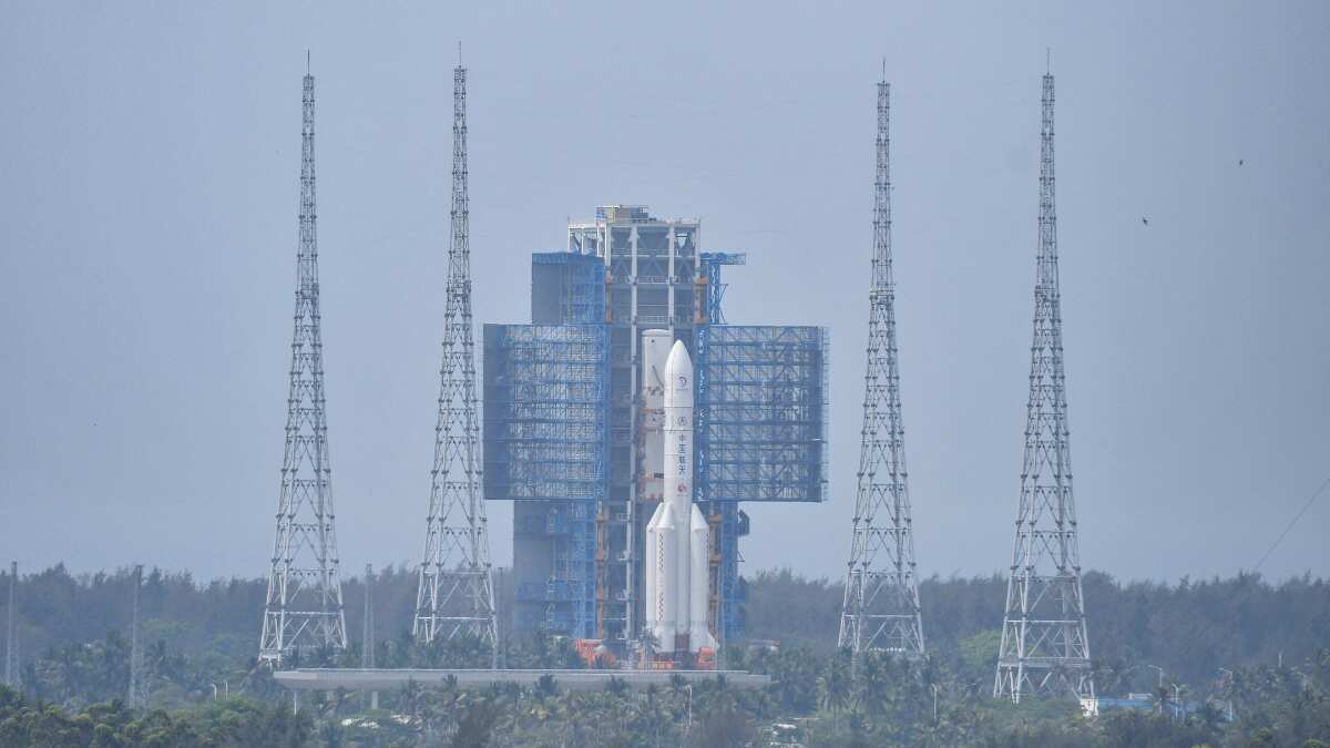 China lands spacecraft on Moon's far side to collect rocks China lands spacecraft on Moon's far side to collect rocks