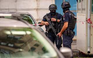 Foreign national detained in Romania for throwing molotov cocktail outside Israeli embassy