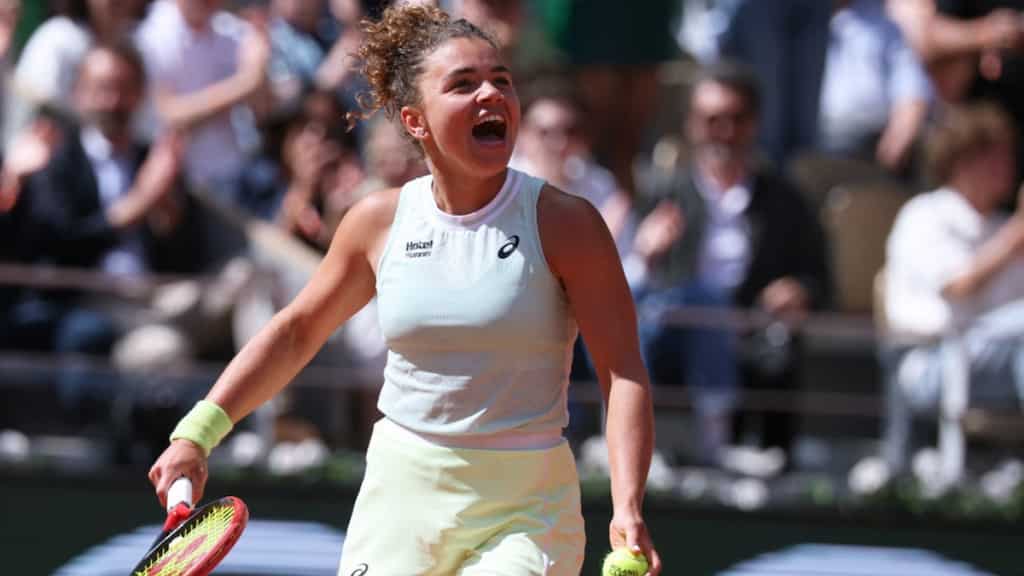 French Open: Jasmine Paolini downs Elena Rybakina to secure semifinal spot