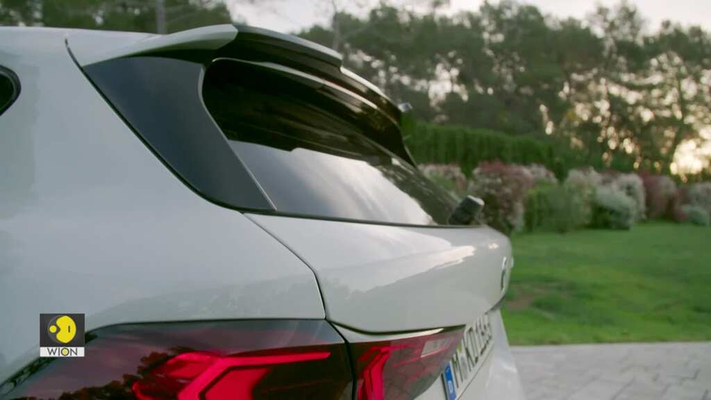 2025 BMW 1 Series revealed, along with its M hot hatch version