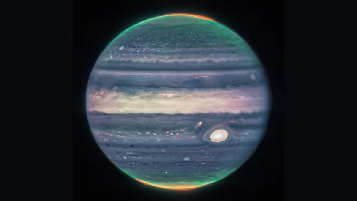 Storms on Jupiter powered by processes similar to those on Earth: Study