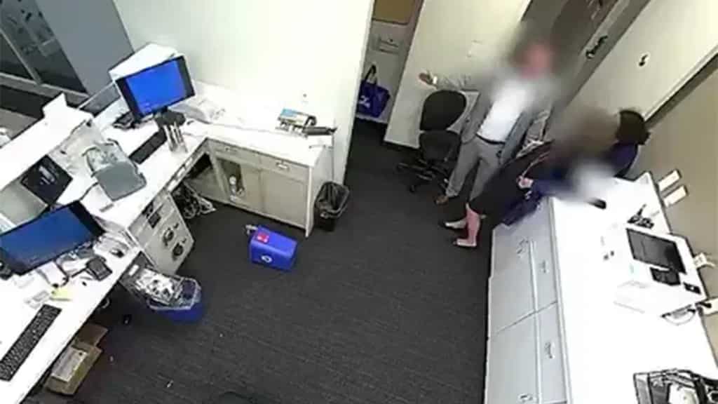 Watch | Florida Sniper's precise shot through computer monitor kills hostage-taking bank robber