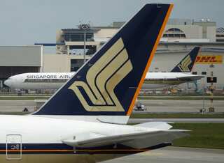Singapore Airlines compensates passengers after turbulence incident