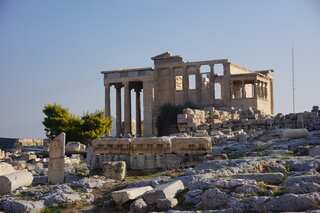 Greece's summer tragedy: Record heat wave ignites wildfires, closes Acropolis, and claims tourists' lives