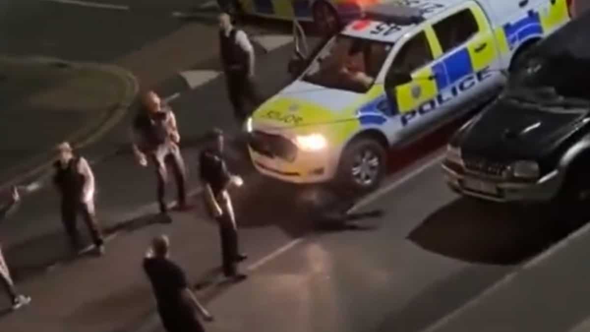 UK police officer who rammed car into runaway cow removed from duty UK police officer who rammed car into runaway cow removed from duty