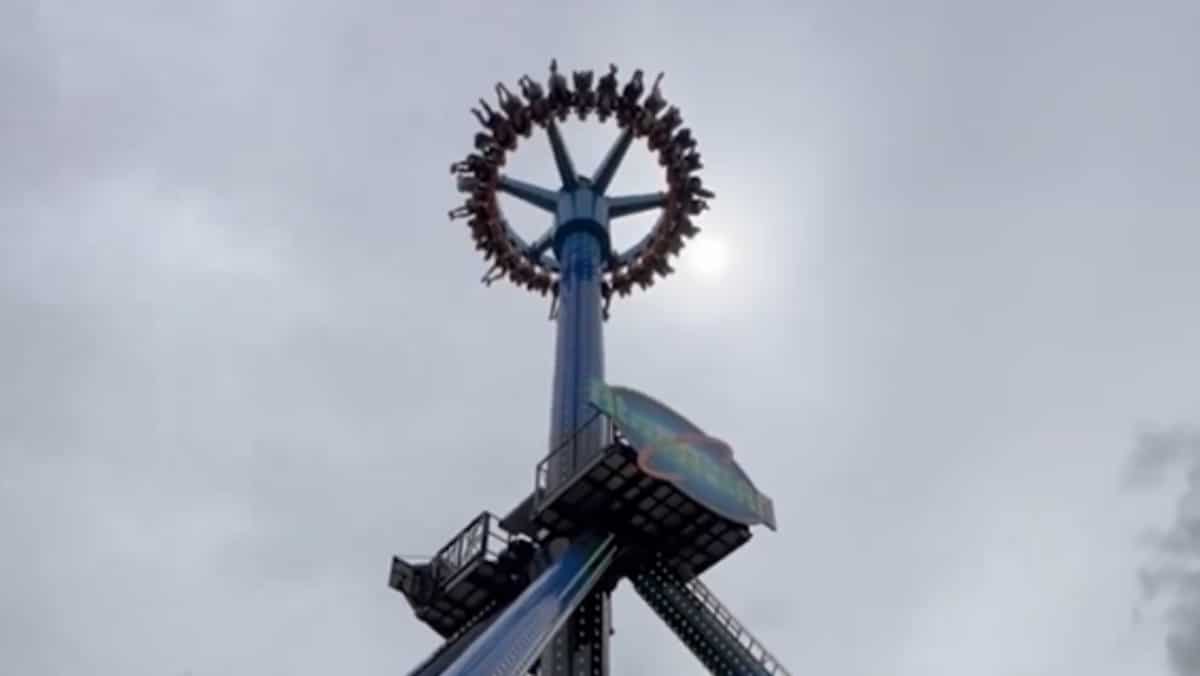 Watch | Terrifying ride malfunction leaves US amusement park guests dangling upside down mid-air Watch | Terrifying ride malfunction leaves US amusement park guests dangling upside down mid-air